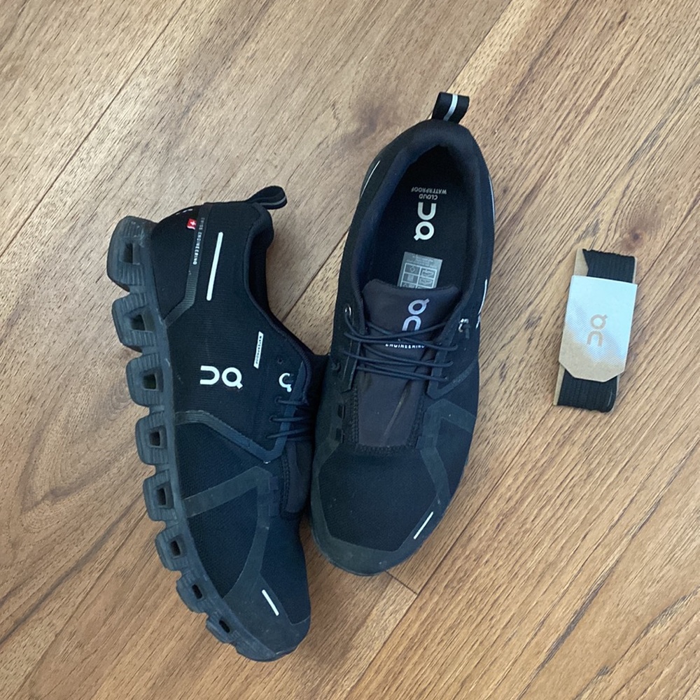 Men’s On Cloud Waterproof Shoes